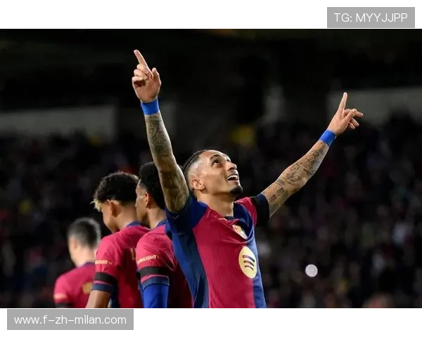 巴萨从中线启动反击，拉菲尼亚劲射完成绝杀